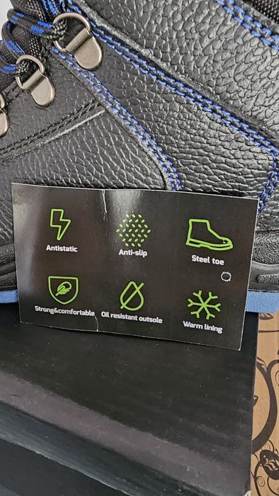 Buty nowe robocze ciepłe zimowe rozmiar 42