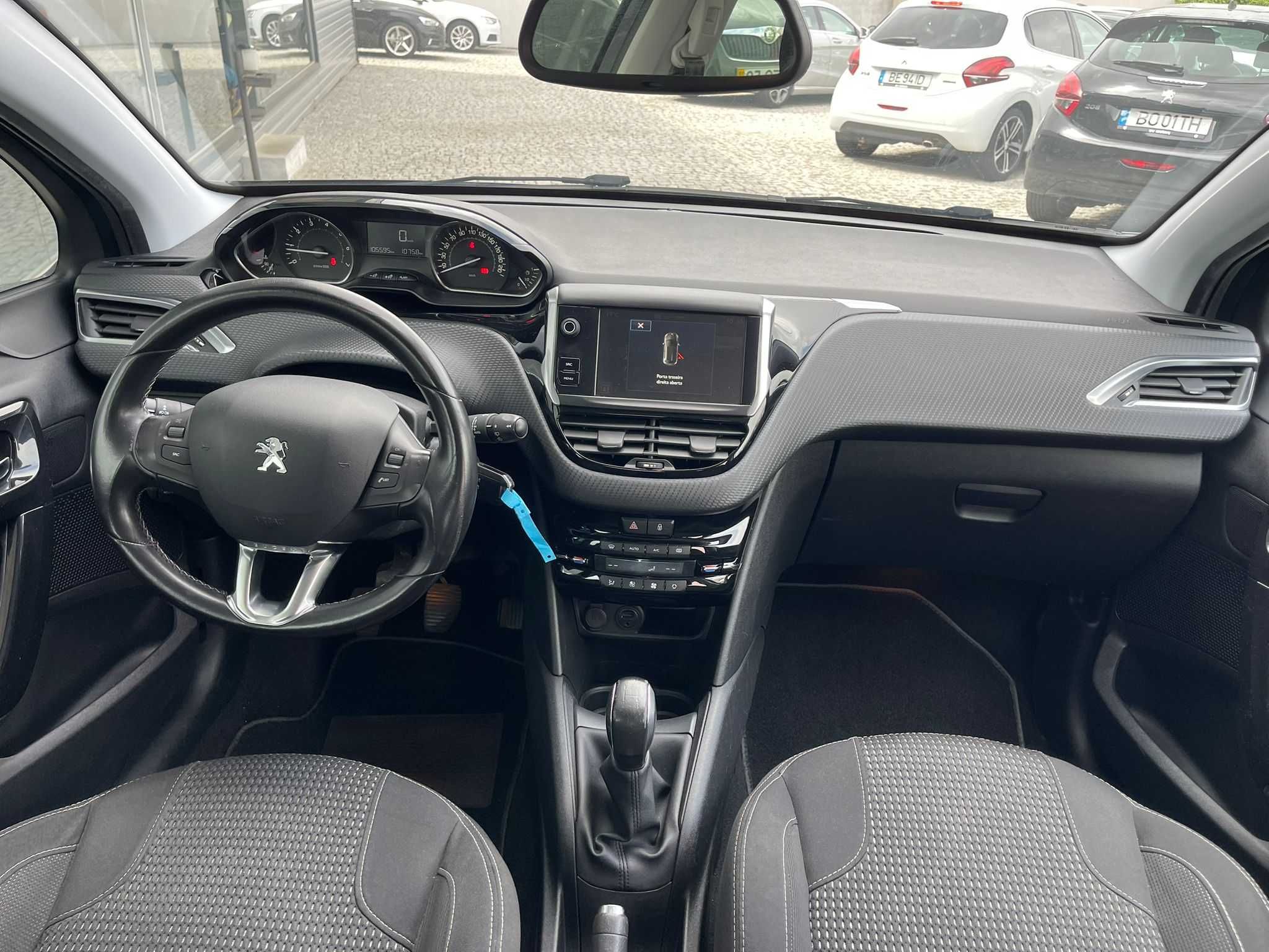 Carro em excelentes condições 1200 de cilindrada
