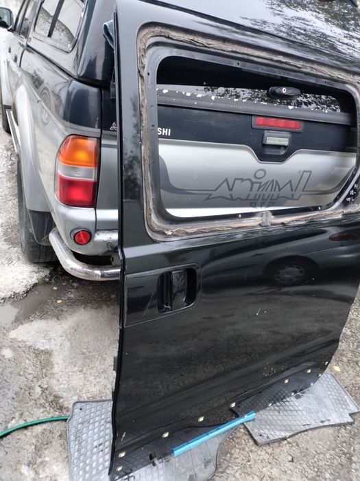 Двері передні бокові Hyundai H1  Starex 2008>