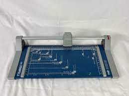 TRYMER Dahle 507 A4 tnie 8 kartek dł. 320mm