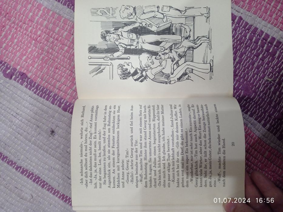 Детская книга Э. Блайтон на немецком, серия "Великолепная пятерка".
