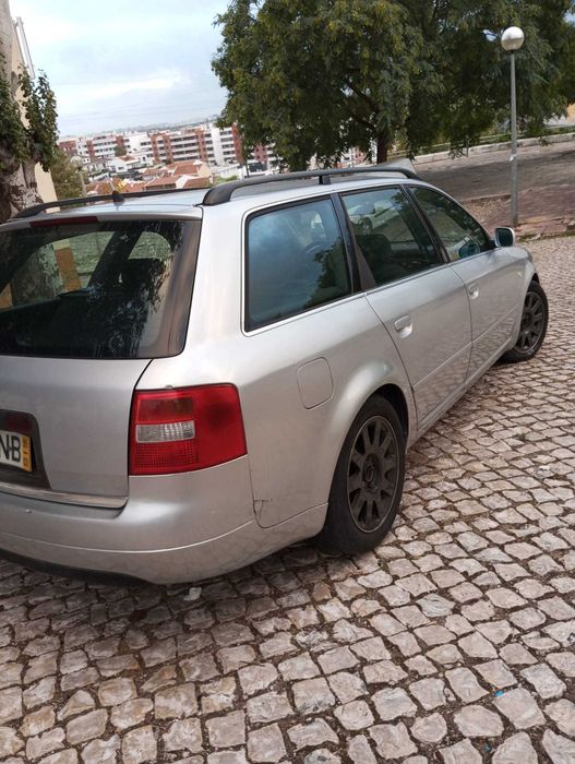 Vendo carrinha Audi A6 1.8
