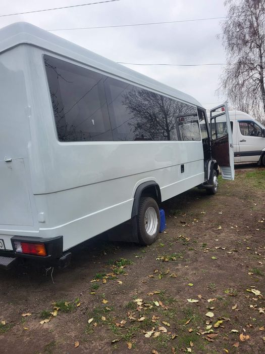 Продам Мерседес-Бенс 711