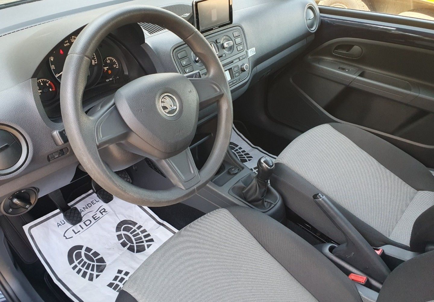 Skoda Citigo 1.0 60KM Klima Grzane Fotele Nawigacja 2-Właścicieli Zarejestrowany
