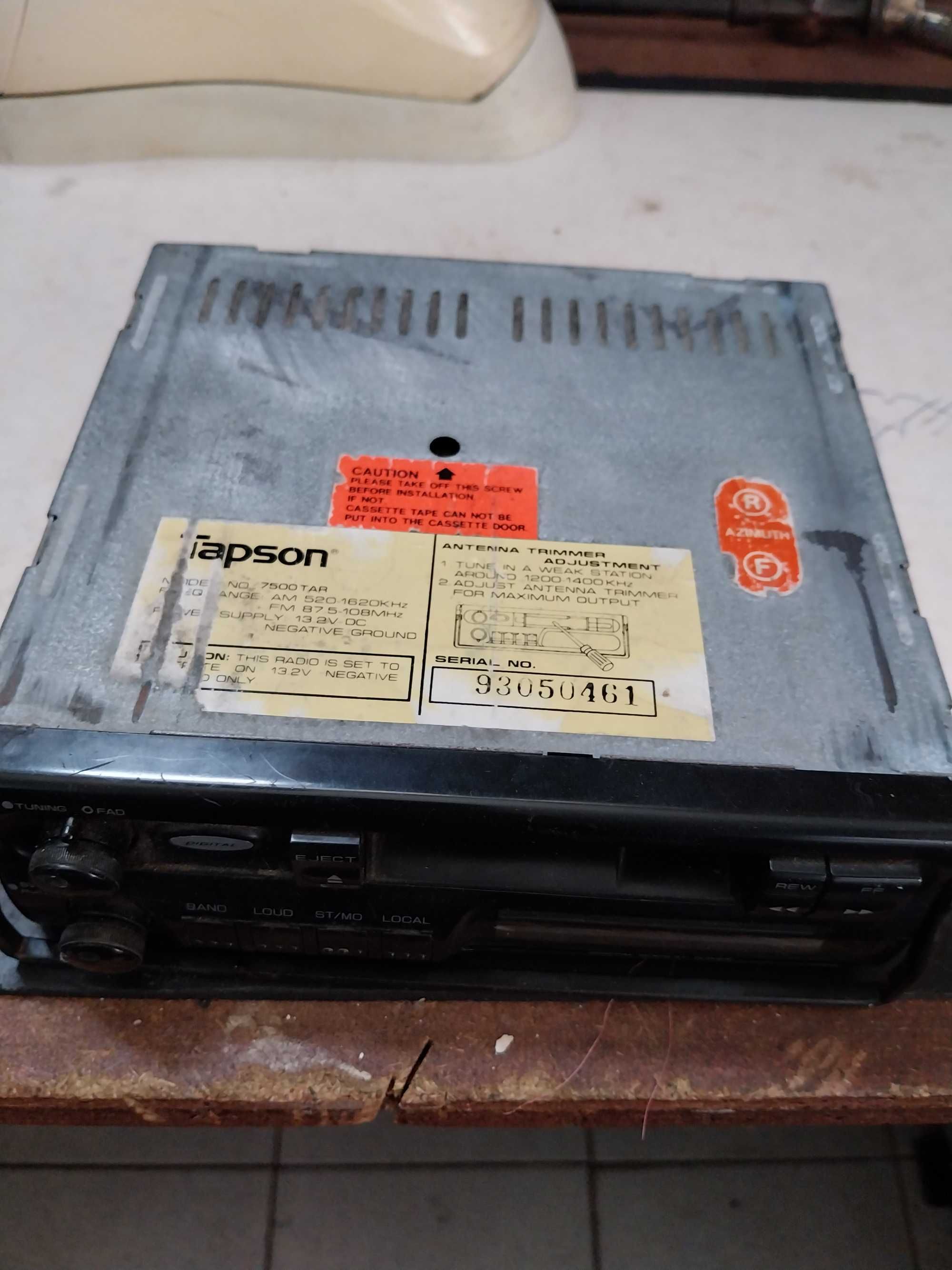 Rádio para automóvel, Tapson, com leitor de cassetes