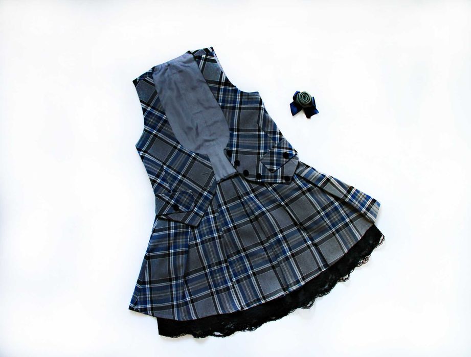 Шкільний костюм для дівчинки на зріст 116/122см.