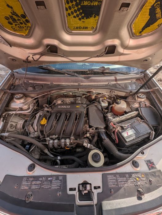 Renault Duster 1.6 Г/Б 2010 4WD 120т. км