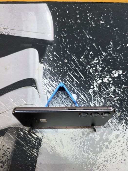 Samsung S23 Black 256 gb 
Телефон в нормальному стані ,