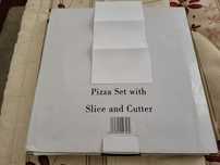 Prato para pizza com acessórios