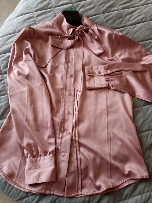 Атласна жіноча сорочка, блузар.48