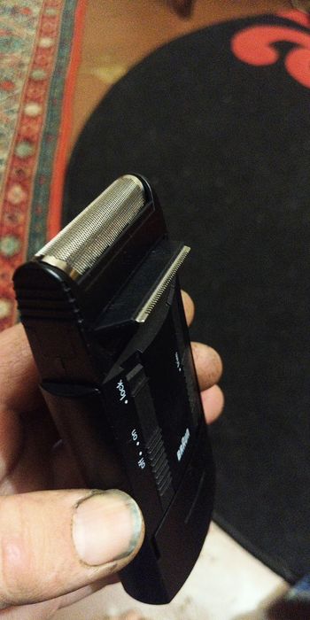 Продам дорожню бритву