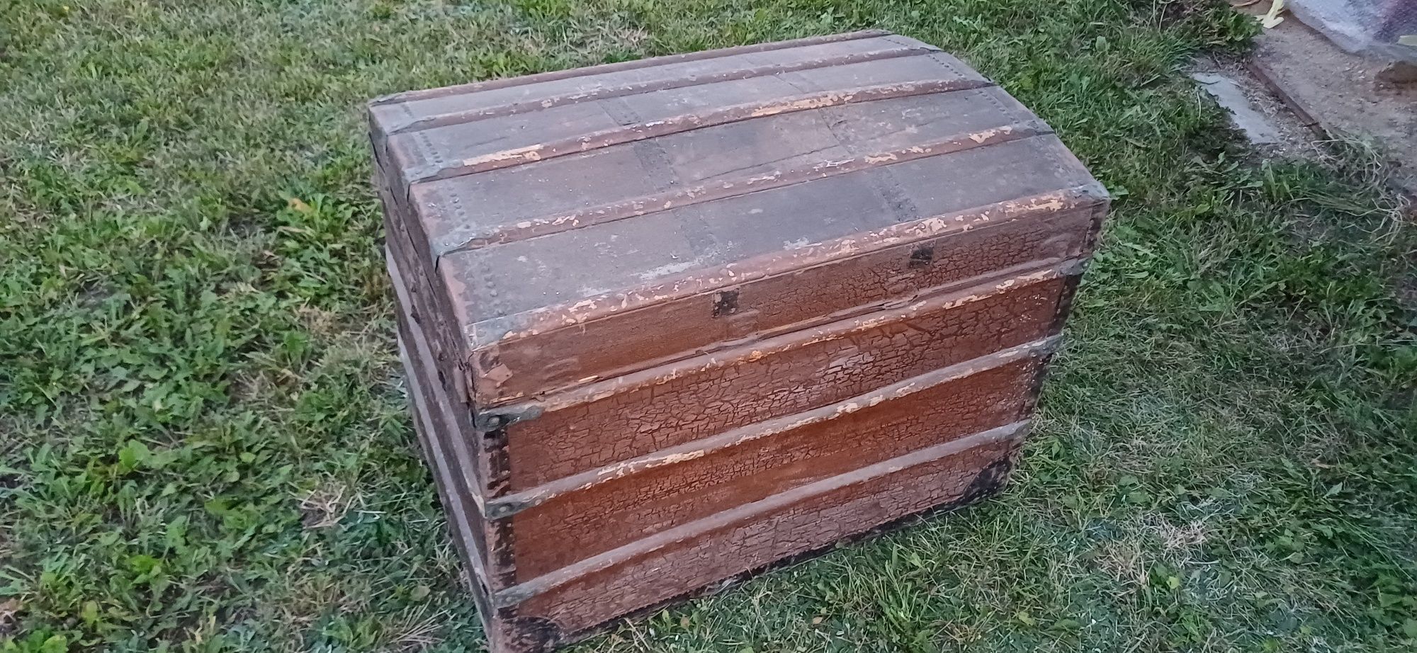 Stara drewniana skrzynia 85x55x63
