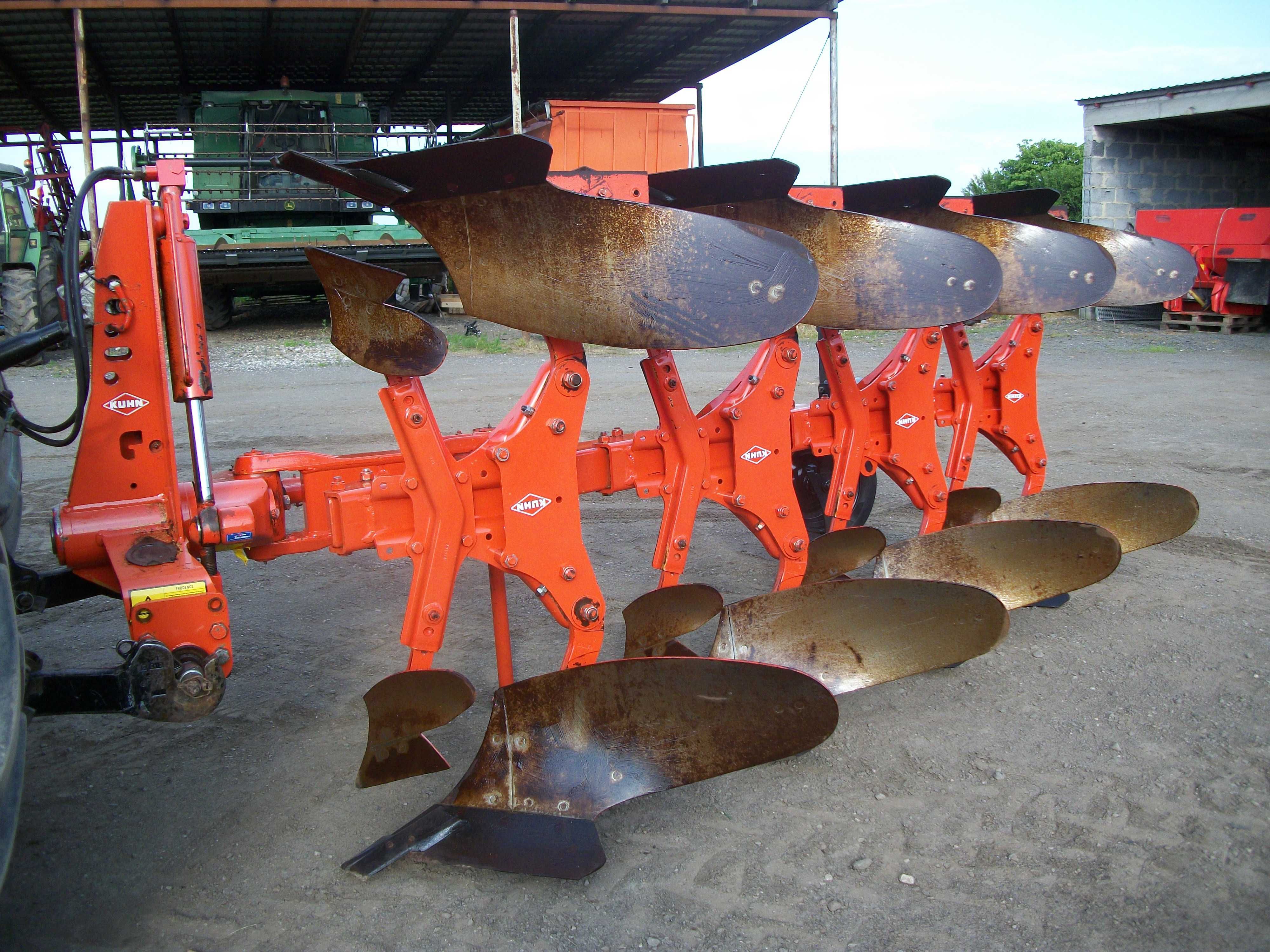 Pług Kuhn Multi-Master 110