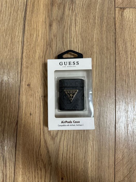 Чехол AirPods 2 для наушников guess