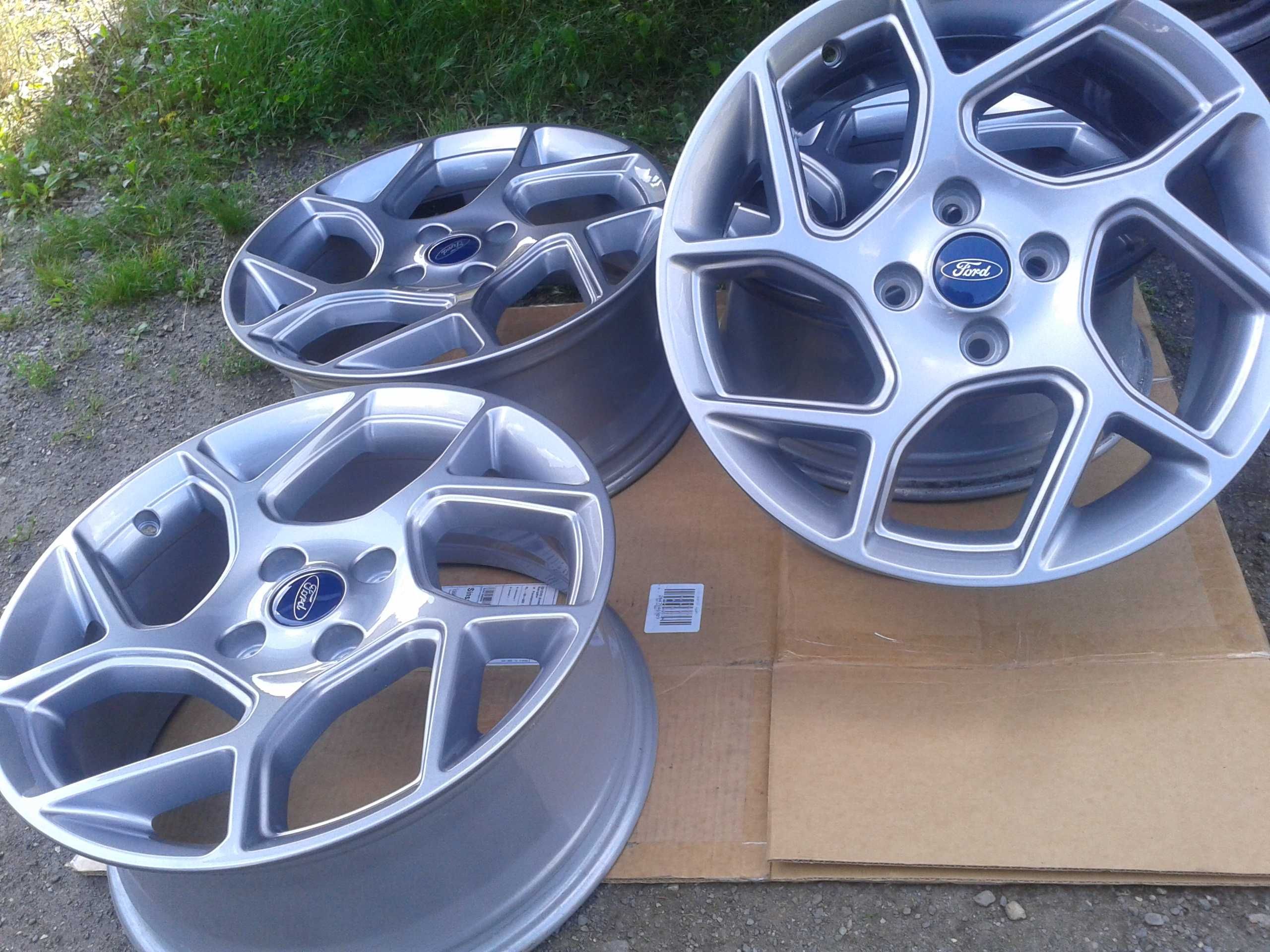 nowe oryginalne felgi r17 szare ford fiesta st mk8 mk7 bmax b-max puma
