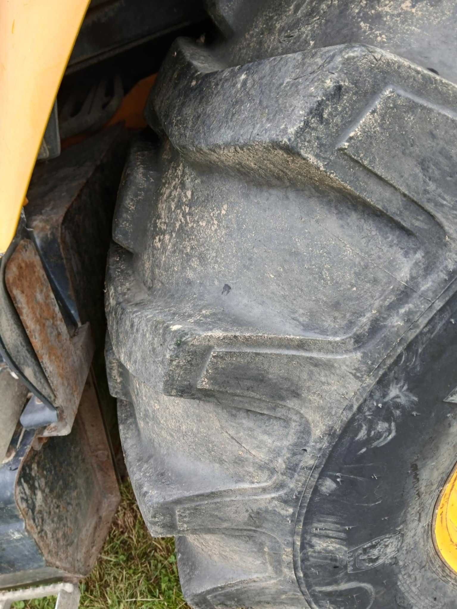 Koparko-ładowarka JCB 3CX