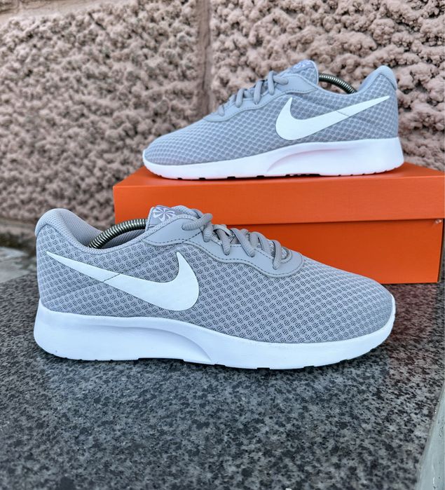 Оригинал Nike Tanjun DJ6258-002 кроссовки 42.5 размер