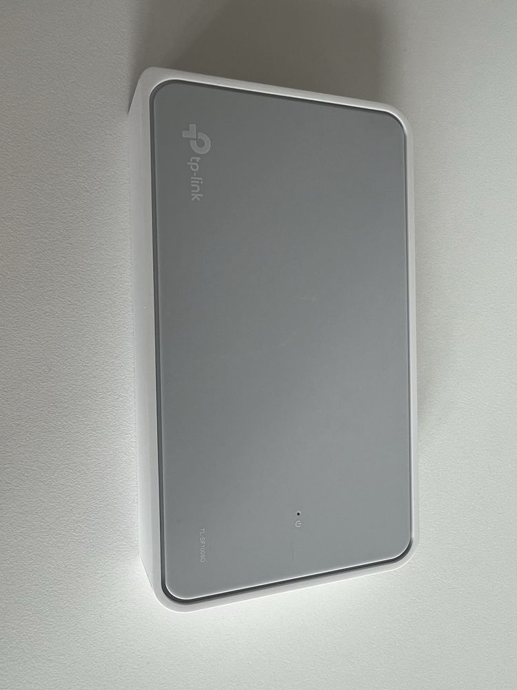 Switch TP-Link TL-SF1008D