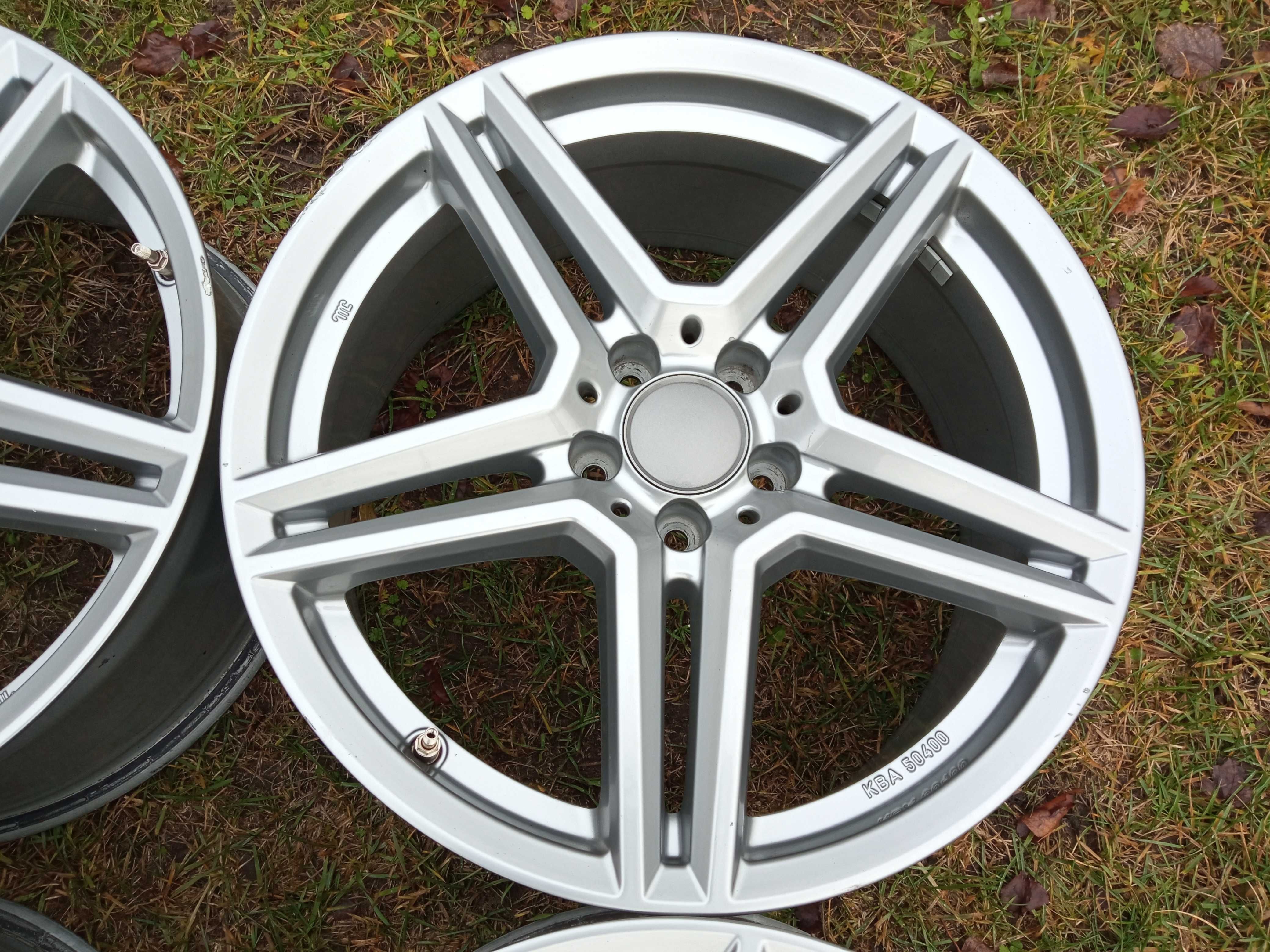 Felgi Uniwheels 19cali 5x112 et45 8,5J Mercedes Audi Skoda Seat VW BMW