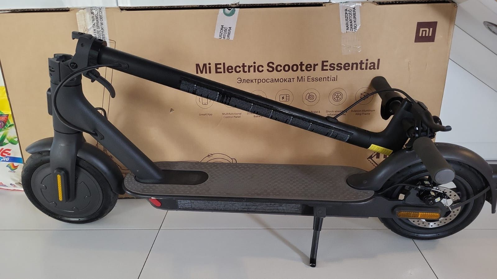 Hulajnogę elektryczną Xiaomi Mi Electric Scooter Essential
