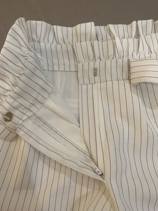 Білі шорти Glamorous