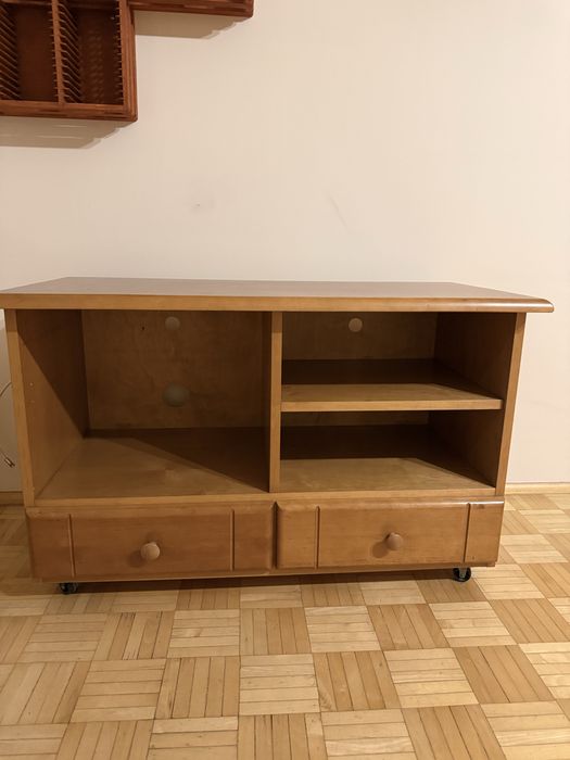 Meble - Półkę pod TV oddam za darmo.