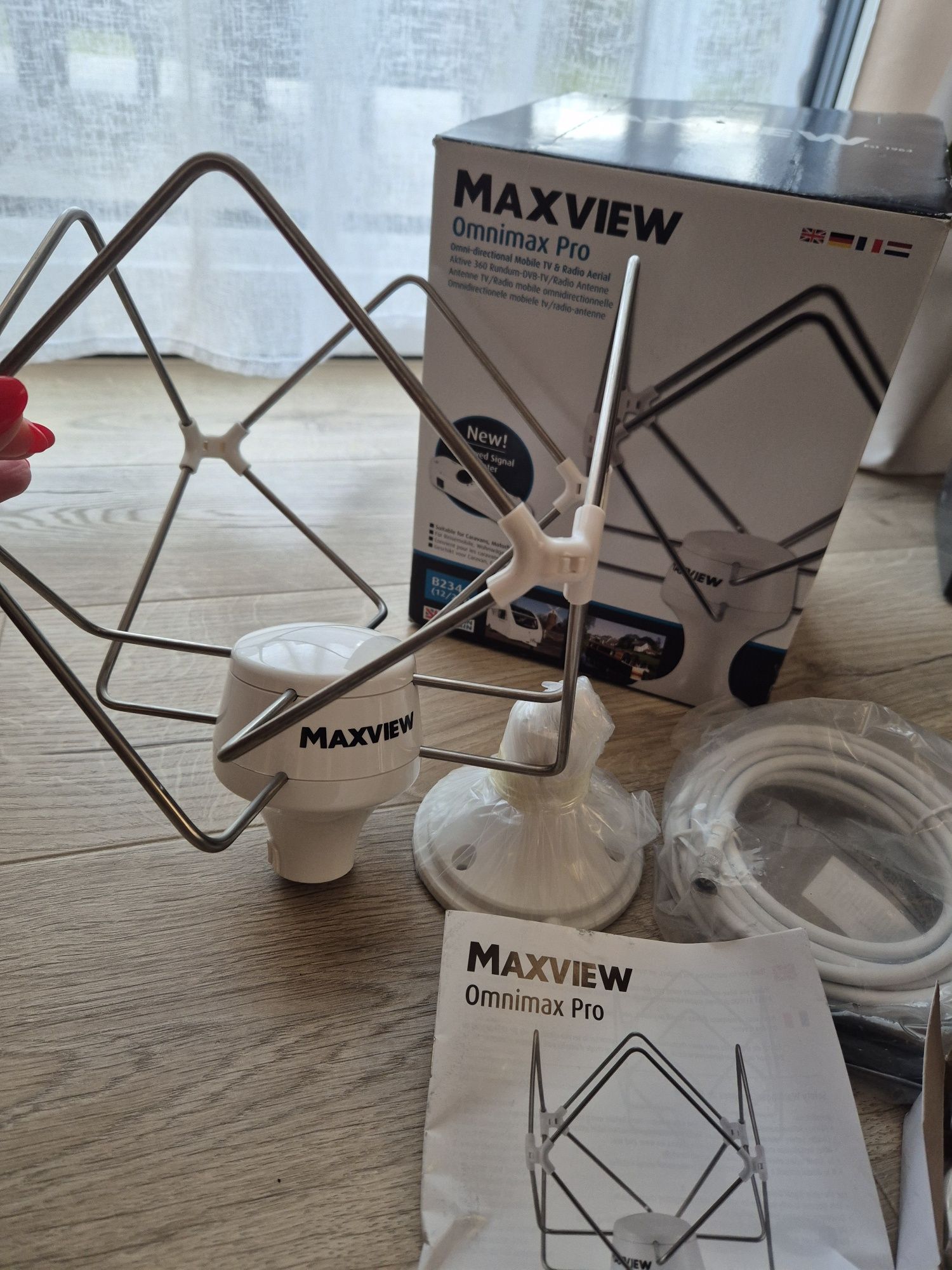 Nowa MAXVIEW OMNIMAX PRO mobilna antena telewizyjna

np: przyczepy i s