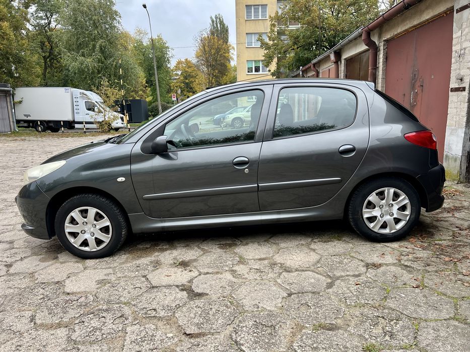 Peugeot 206+ 2011, 1.1, w pełni sprawny, gotowy do jazdy