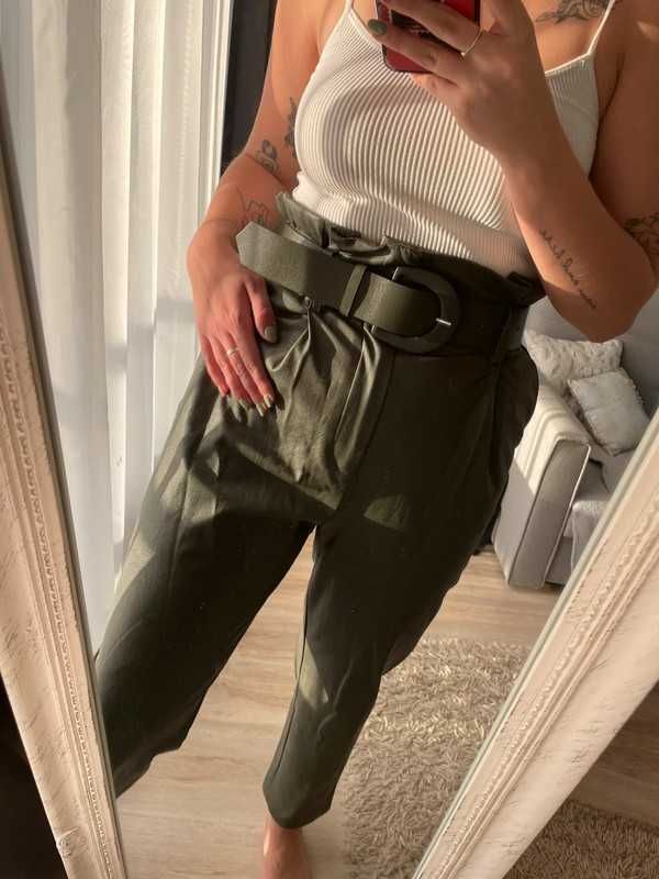 Spodnie Stradivarius khaki skórzane z paskiem r. 38