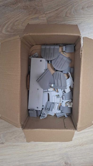 Drzwi przesuwne FÄRVIK do szaf IKEA PAX