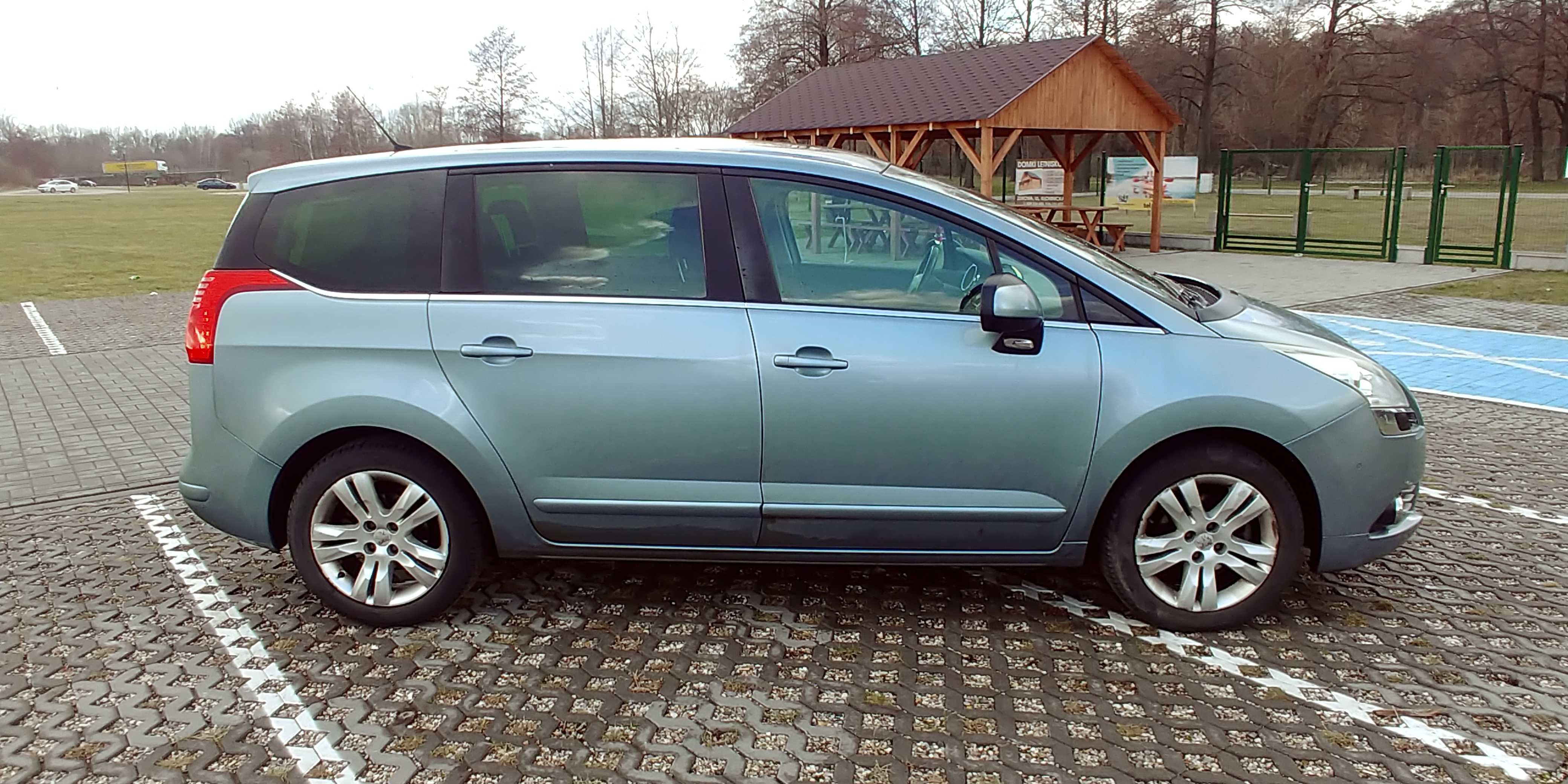 Peugeot 5008 1.6 thp benzyna