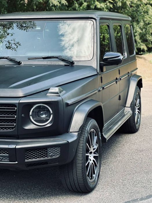 Wynajem aut klasy premium. Mercedes G400D AMG