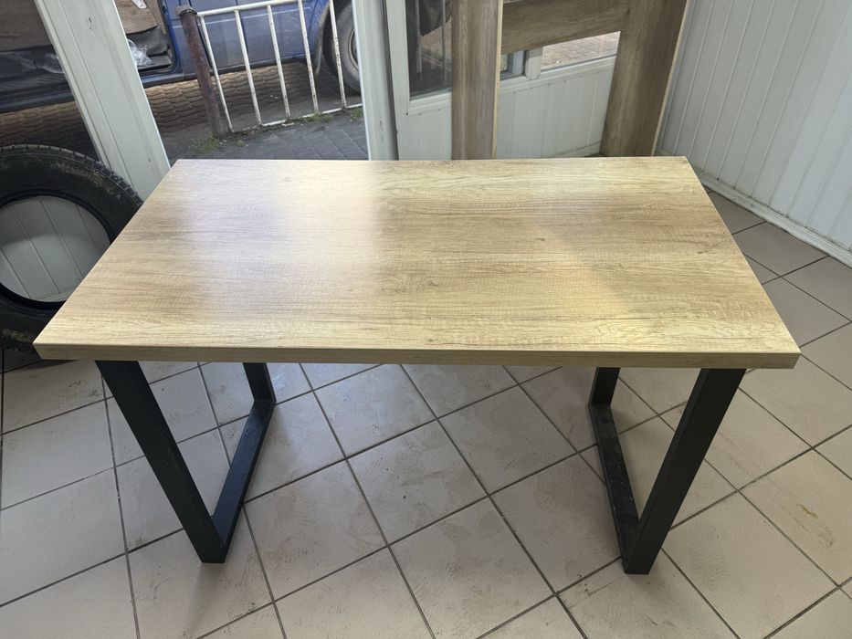 Продам столи, барну стійку