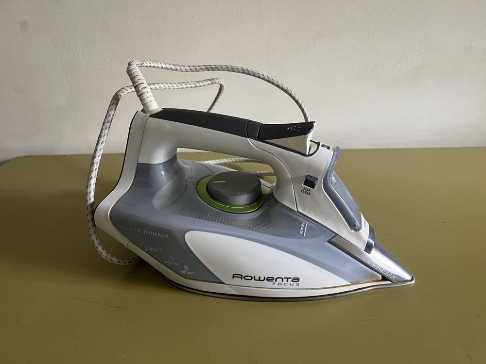 Ferro a vapor Rowenta Focus