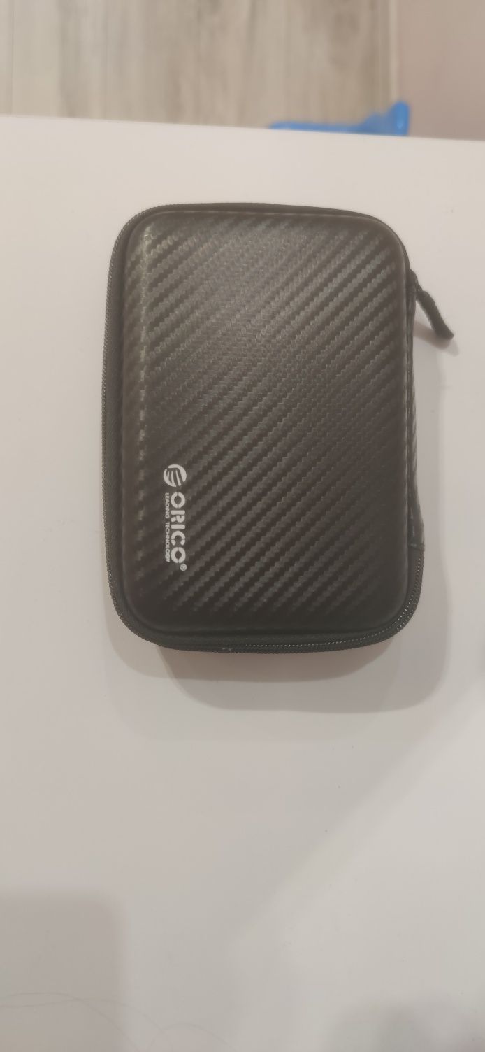 Зовнішній накопичувач 2 tb., SSD micron 5200 pro Ugreen