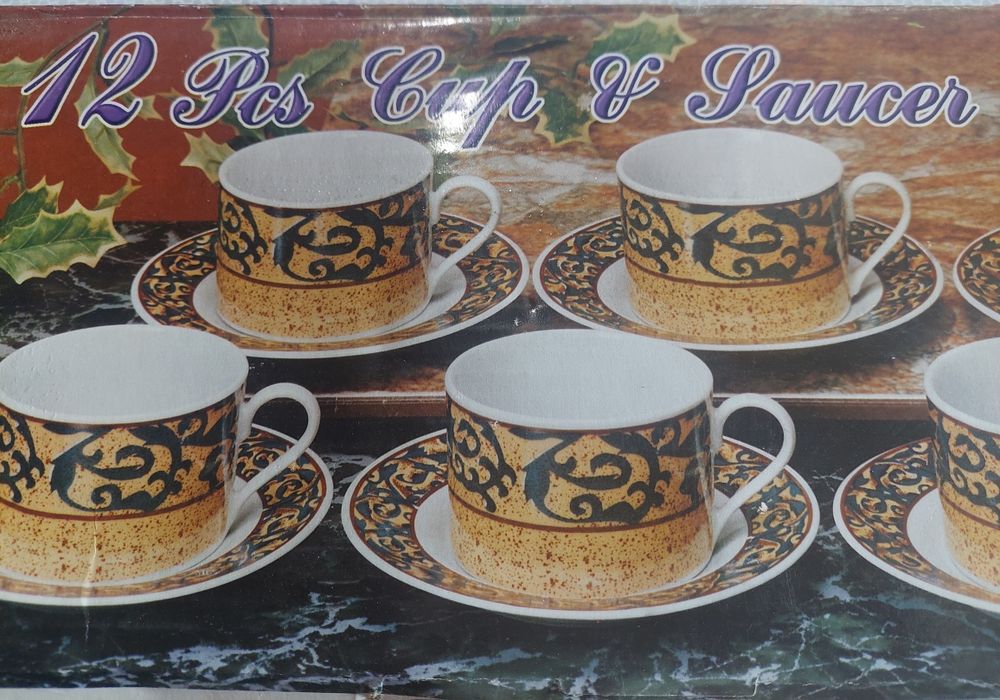 12 pecas chávena e prato vintage
