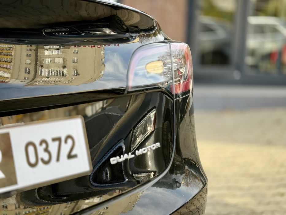 Tesla Model 3 Long Range DM