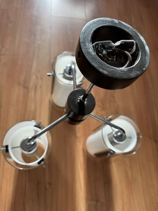 Lampa wisząca 3 klosze biała z brązem