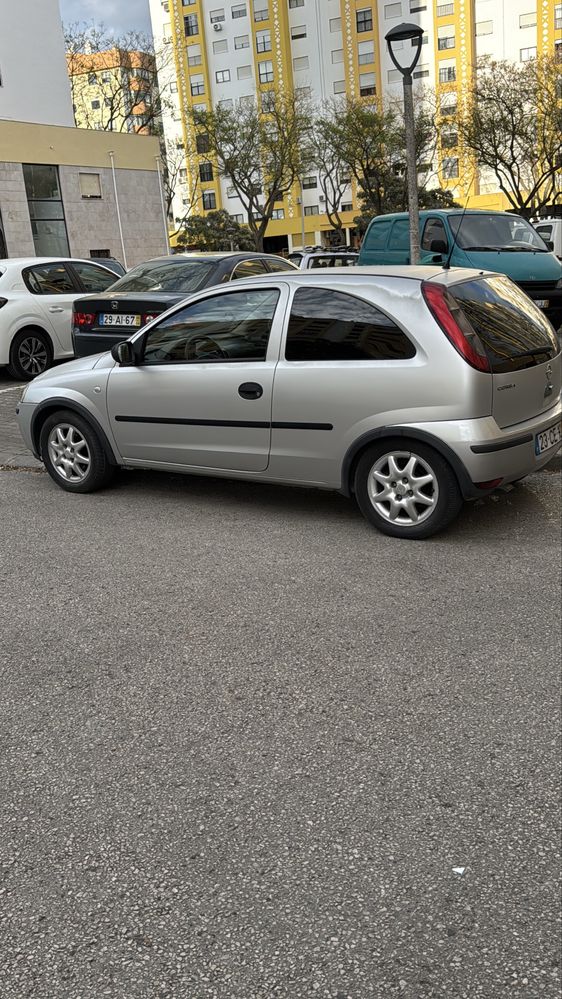 Opel Corsa C comercial