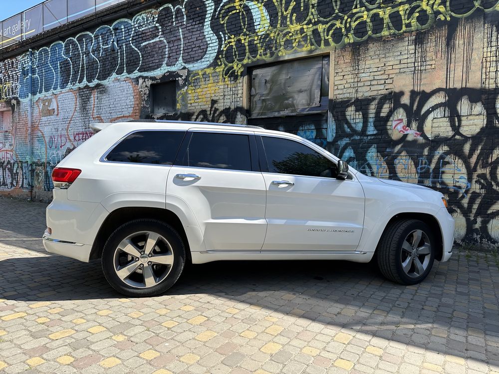 Jeep Grand Cherokee Sammit