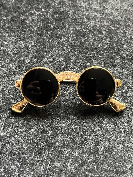 Przypinka broszka okulary przeciwsłoneczne