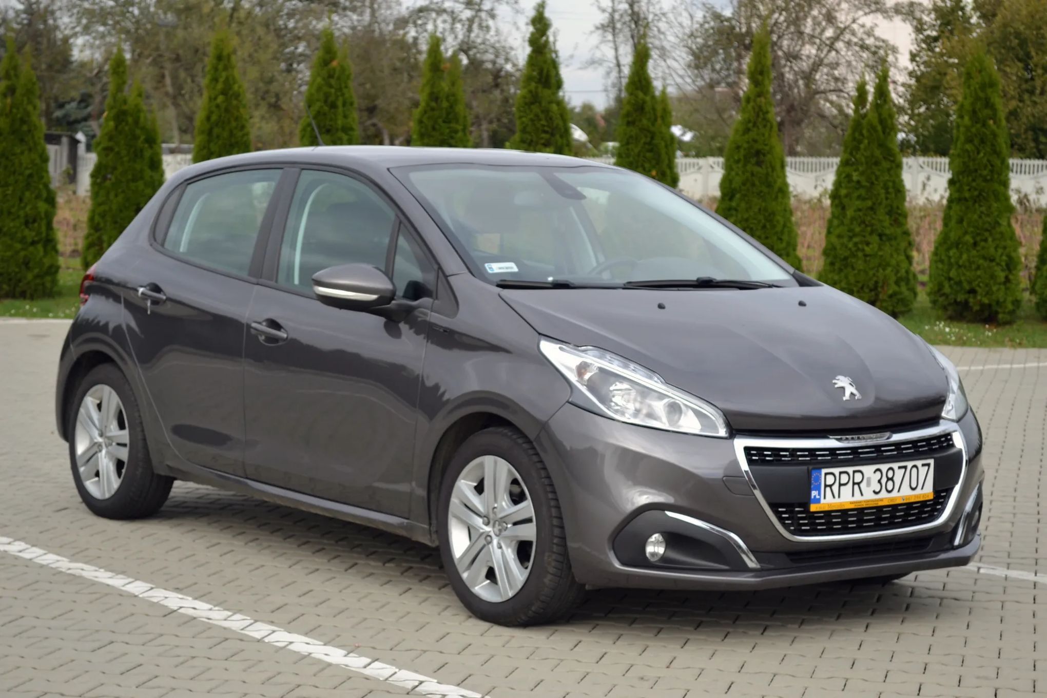 Peugeot 208 Klimatyzacja, tempomat, elektryczne szyby