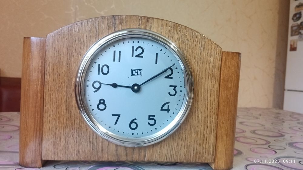 Годинник СЧЗ настільний, дерев'яний корпус 55р.в.