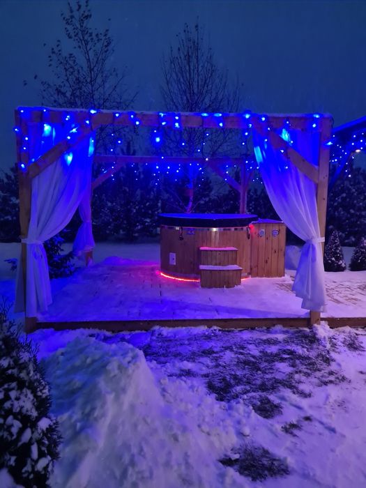Domki letniskowe z jacuzzi Bałtów,  noclegi Bałtów