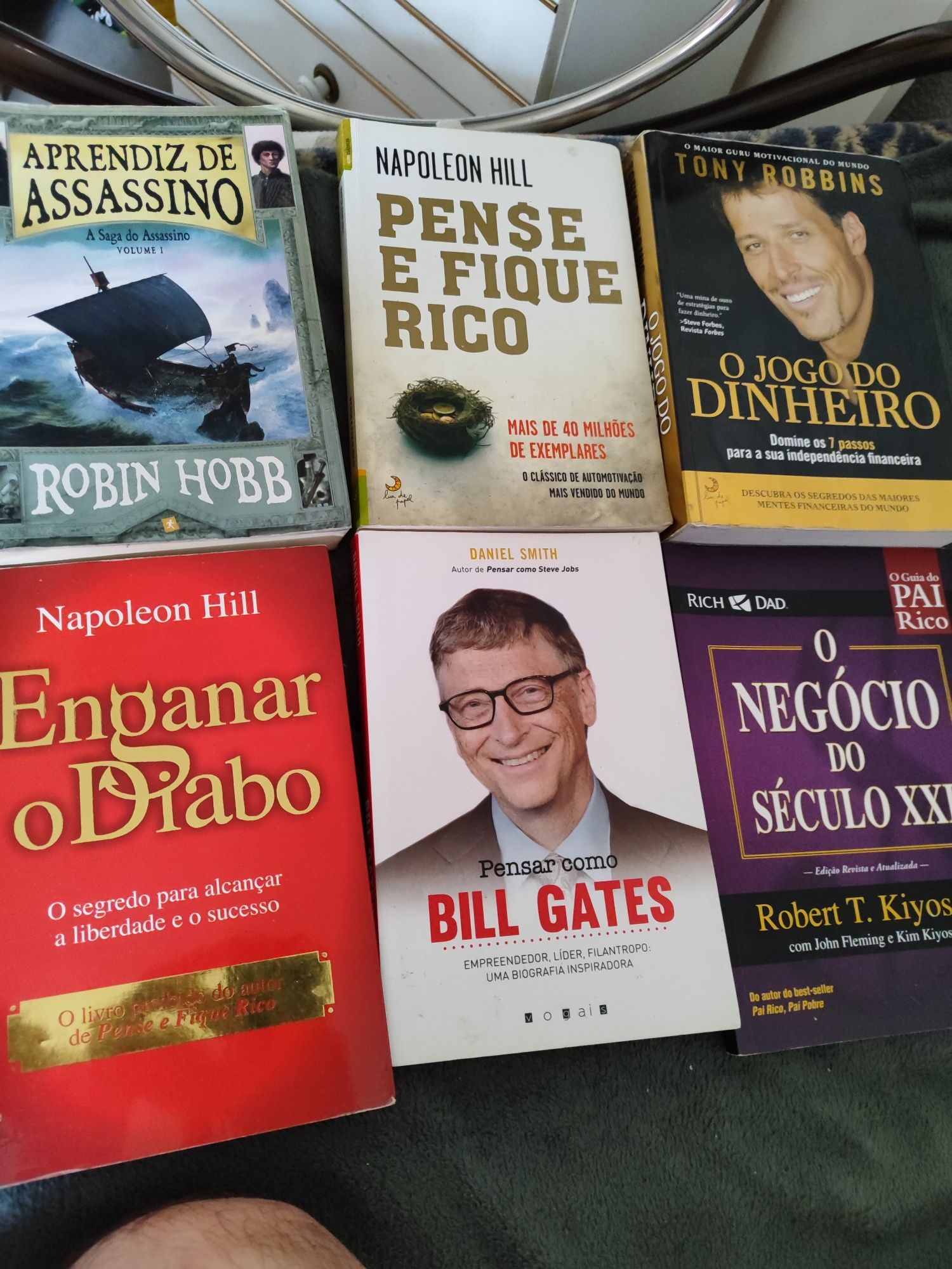 Vendo livros usados