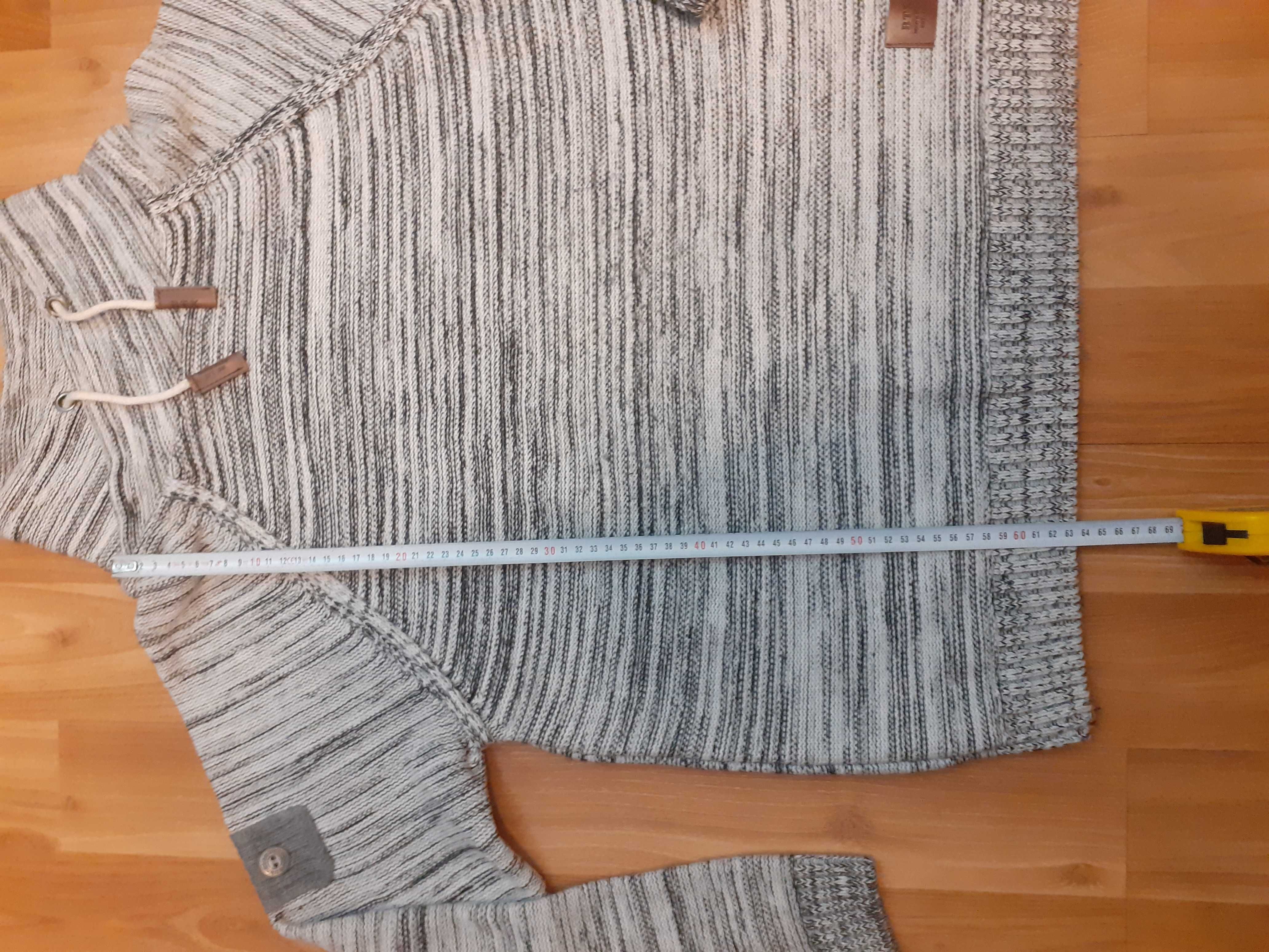 Ciepły wełniany sweter młodzieżowy XL. Marka BTX