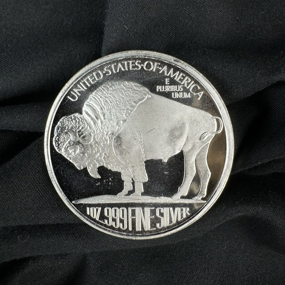Срібна монета інвестиційна 1 долар dollar buffalo
