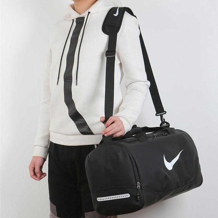 Спортивна сумка Nike (найк) 50*30*20см – міцна, компактна, стильна