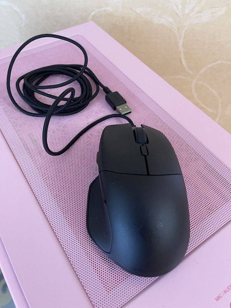 Игровая мышь Razer Basilisk Essential