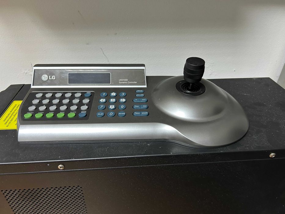 Mesa de controlo
LG LKD1000 Dynamic Controller